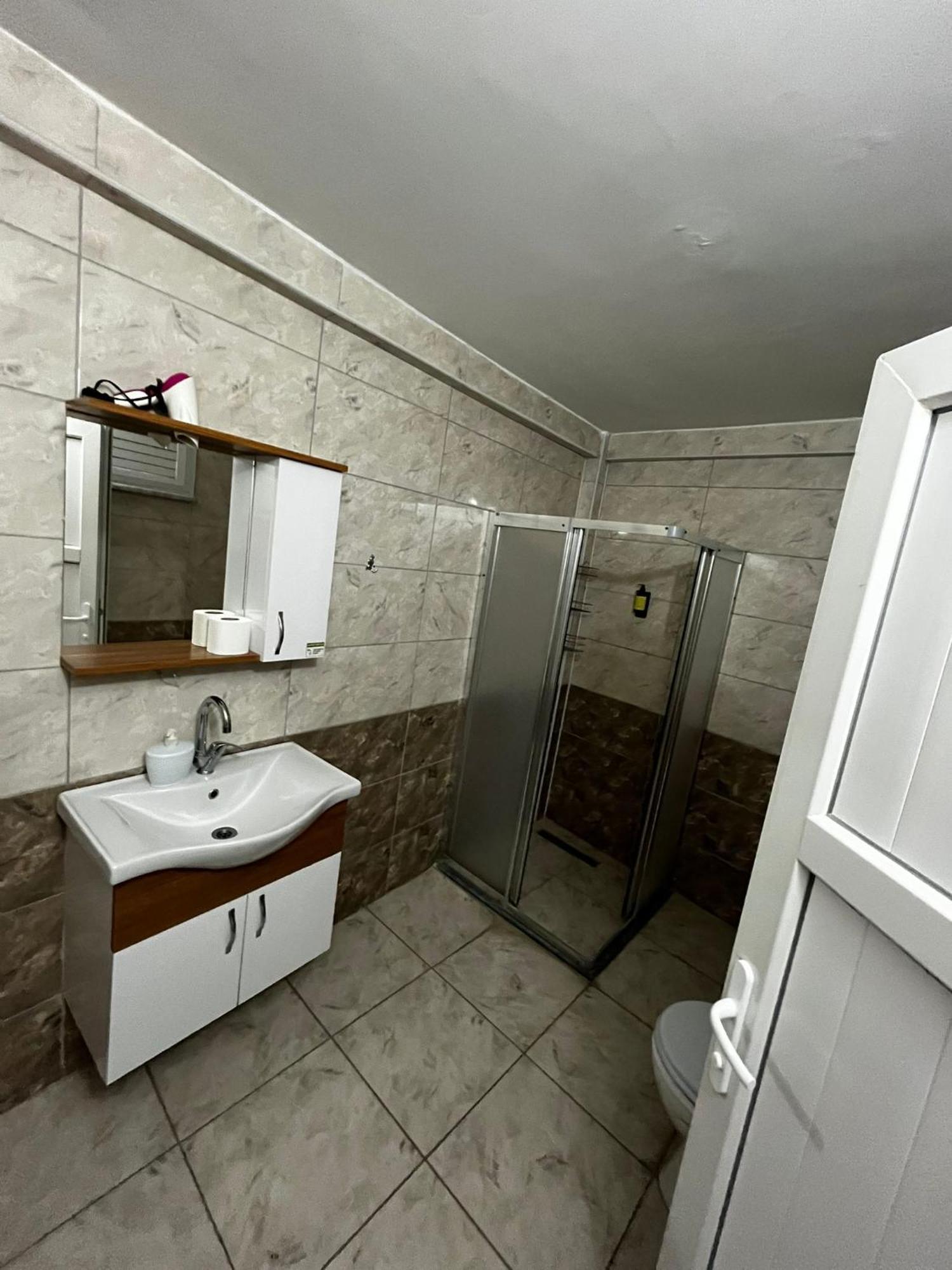 Mht Otel أديرني المظهر الخارجي الصورة